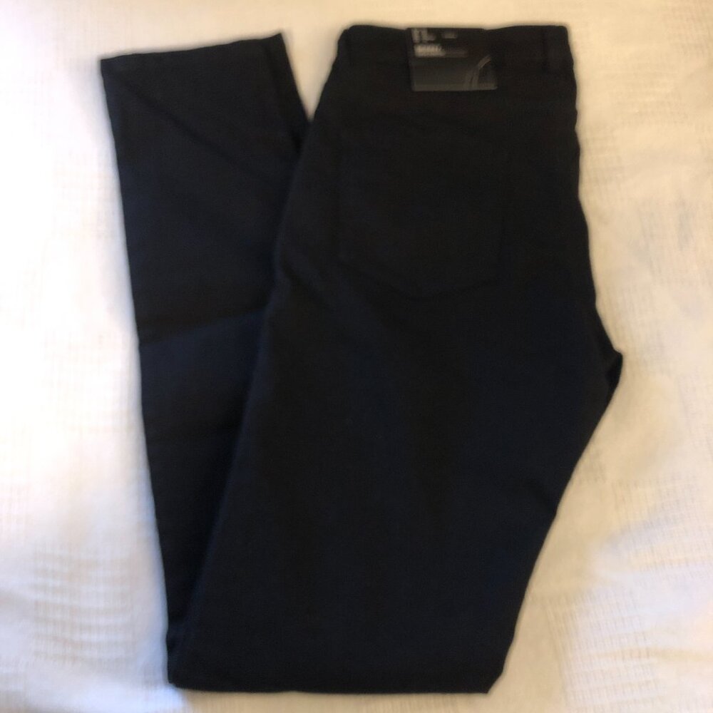 NWT - H&M Jeans Super Skinny Fit Black Denim Stretch Mid Rise Size 30 B82